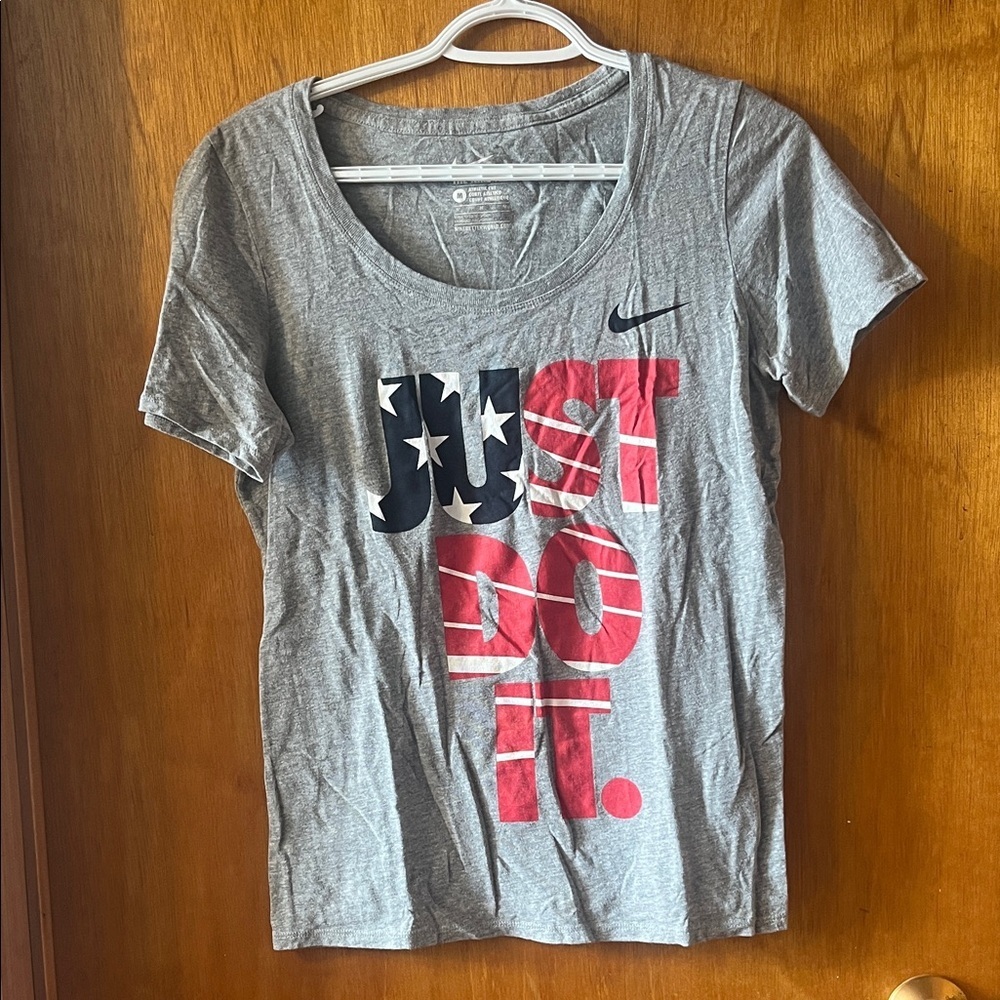 Woman’s Nike Gray Tee with Red & Blue USA 'Just Do It' Graphic Medium